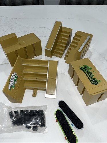 Finger skate park pieces - finger,