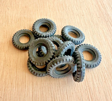 Lot de 12 pneus 27/11  (853)
