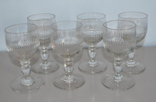 Anciens verres vin - anciens, à