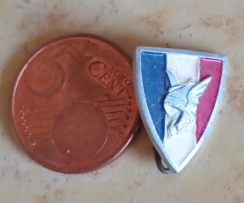 Insigne boutonnière légion - insigne,