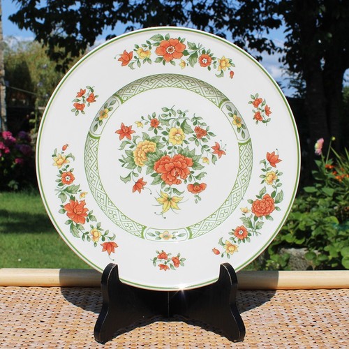 Assiette plate en - plate,