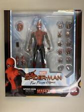 Figurine costume améliorée