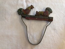 Jouet ancien en tole vintage années 50 coqs picorant 