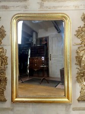 GRAND MIROIR ÉPOQUE LOUIS PHILIPPE EN BOIS ET STUC DORÉ ( dorure a la feuille )