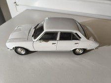 peugeot 504 Berline  1/18