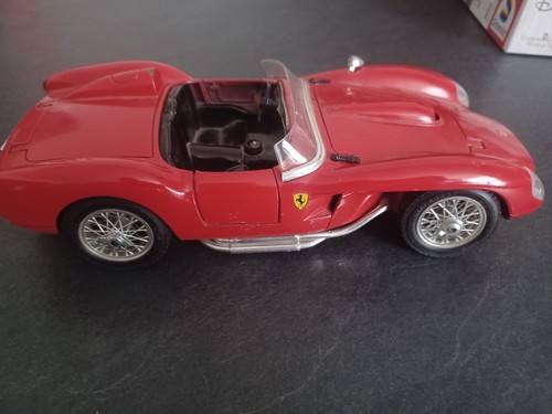 Bburago ferrari testa rossa - testa,