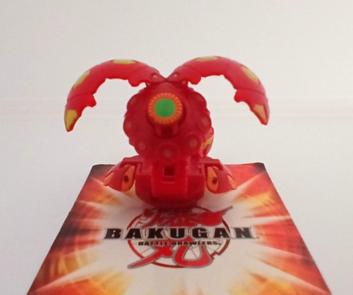 Bakugan pyrus aksela - bakugan,