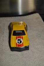 Voiture jaune Tonka