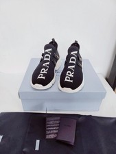 Prada Baskets en tricot avec