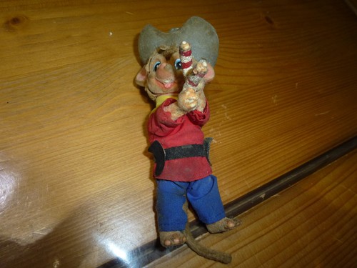 Petite figurine écureuil - , au