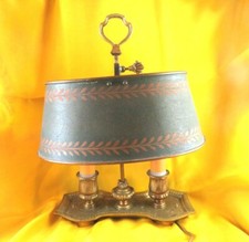 ancienne petite lampe