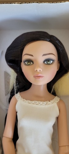 Ellowyne wilde doll - ellowyne,