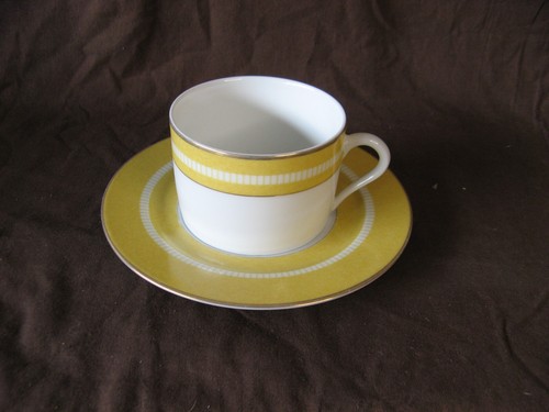 Très jolie tasse - , porcelaine