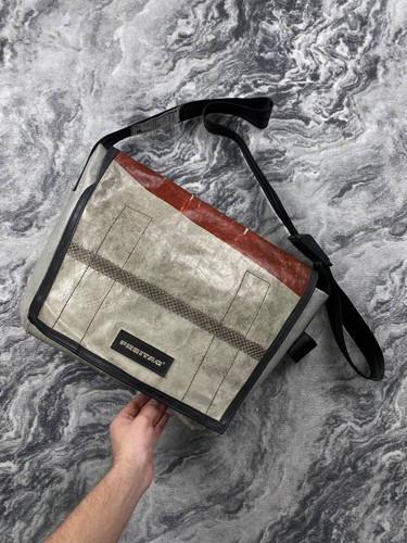 Freitag dexter shoulder - freitag,