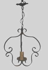 lanterne rustique  fonte de fer model un bras de lumière . XX siècle .