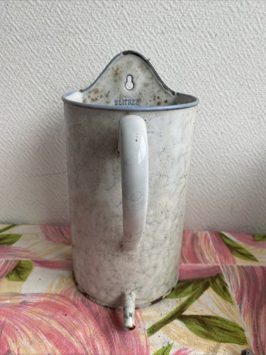 Ancien broc lavement - ancien,