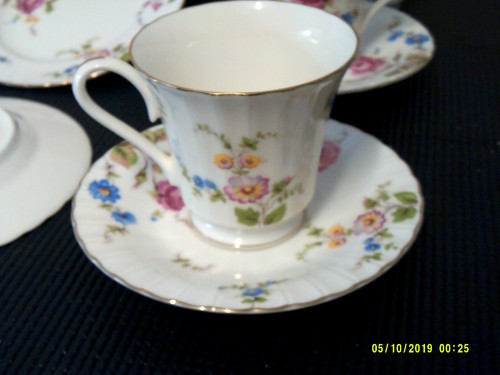 Piece mikasa bone china - mikasa,