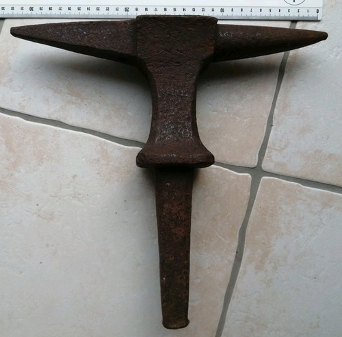 Ancienne enclume bigorne - ancienne,