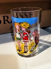 VERRE MOUTARDE AMORA 1968 ASTERIX CASQUE BLEU GLAIVE VERT  JEUNES FILLES JARV112