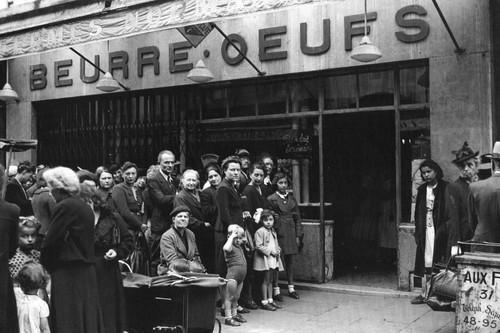 Ww2 paris queue devant - ww2, une