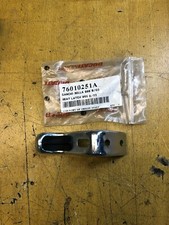 1 crochet capot selle ducati