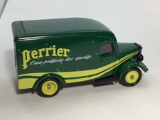 CAMION DE LIVRAISON - PERRIER