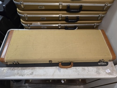 1982s fender fullerton - 83,