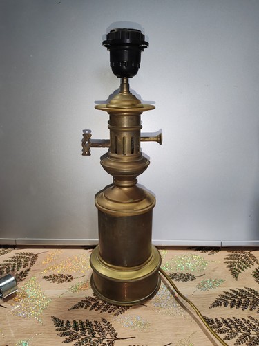 Ancienne lampe pétrole - lampe,