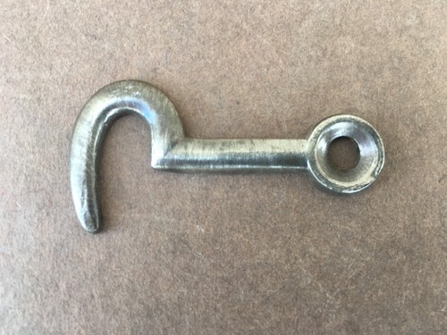 Ancien petit crochet - métal, /