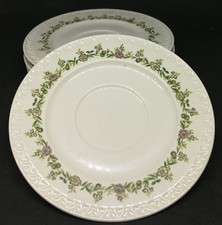 Petites assiettes de - petites,