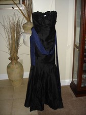 NWT Beautiful Designer VERA