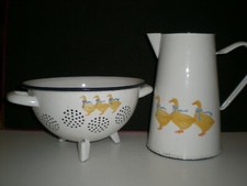 PASSOIRE BROC TOLE EMAILLEE