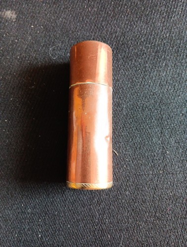 Briquet poilu travail de - poilu,