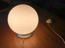 Lampe OPALINE BOULE VINTAGE à poser ou plafonnier électrifiée avec interrupteur