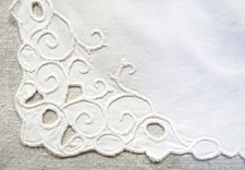 CENTRE DE TABLE BLANC EN FIL