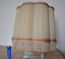 Ancien abat-jour en mousseline