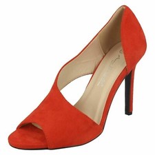 Chaussures À Talons Aiguilles