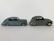 2 authentiques anciennes DINKY TOYS CITROËN 2 CV PEUGEOT 203 France A RESTAURER