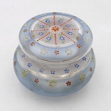 bonbonnière en verre émaillé 1900, marguerites et bleuets stylisées, Art Nouveau