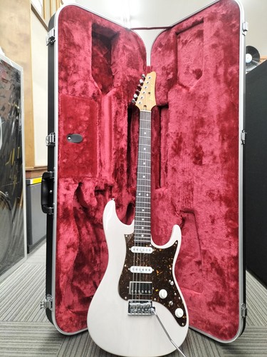 Guitare électrique ibanez - guitare,