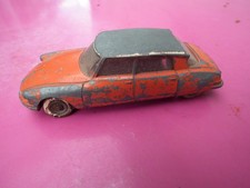 dinky toys citroen DS19