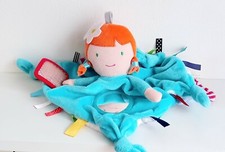 D3 Doudou Poupée D'activité Oxybul - Eveil et jeux  