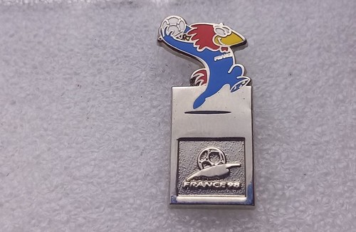 Ed425 pin coupe monde - pin's,