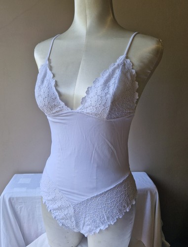 Body blanc incrustation