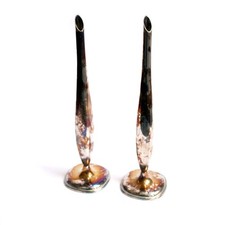 Paire de vases en métal