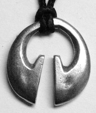 Tribal design pendant (" open
