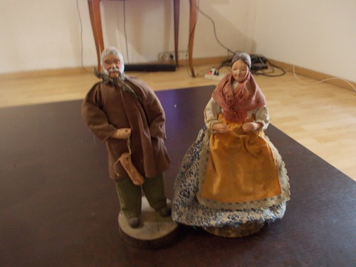 Couple santons anciens - anciens, sur