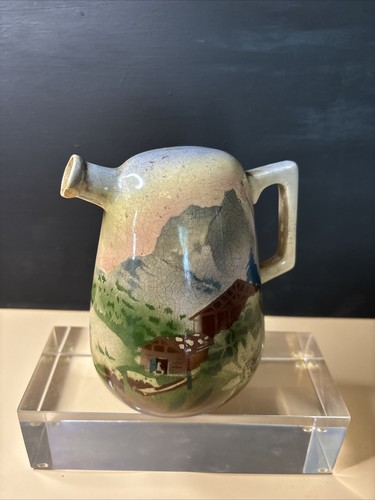 Très étonnante verseuse - très, (