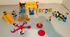 LOT PLAYMOBIL PETITE AIRE DE JEUX- TOBOGAN- ACCESSOIRES