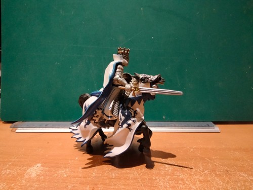 Chevalier dragon bleu - n°38,